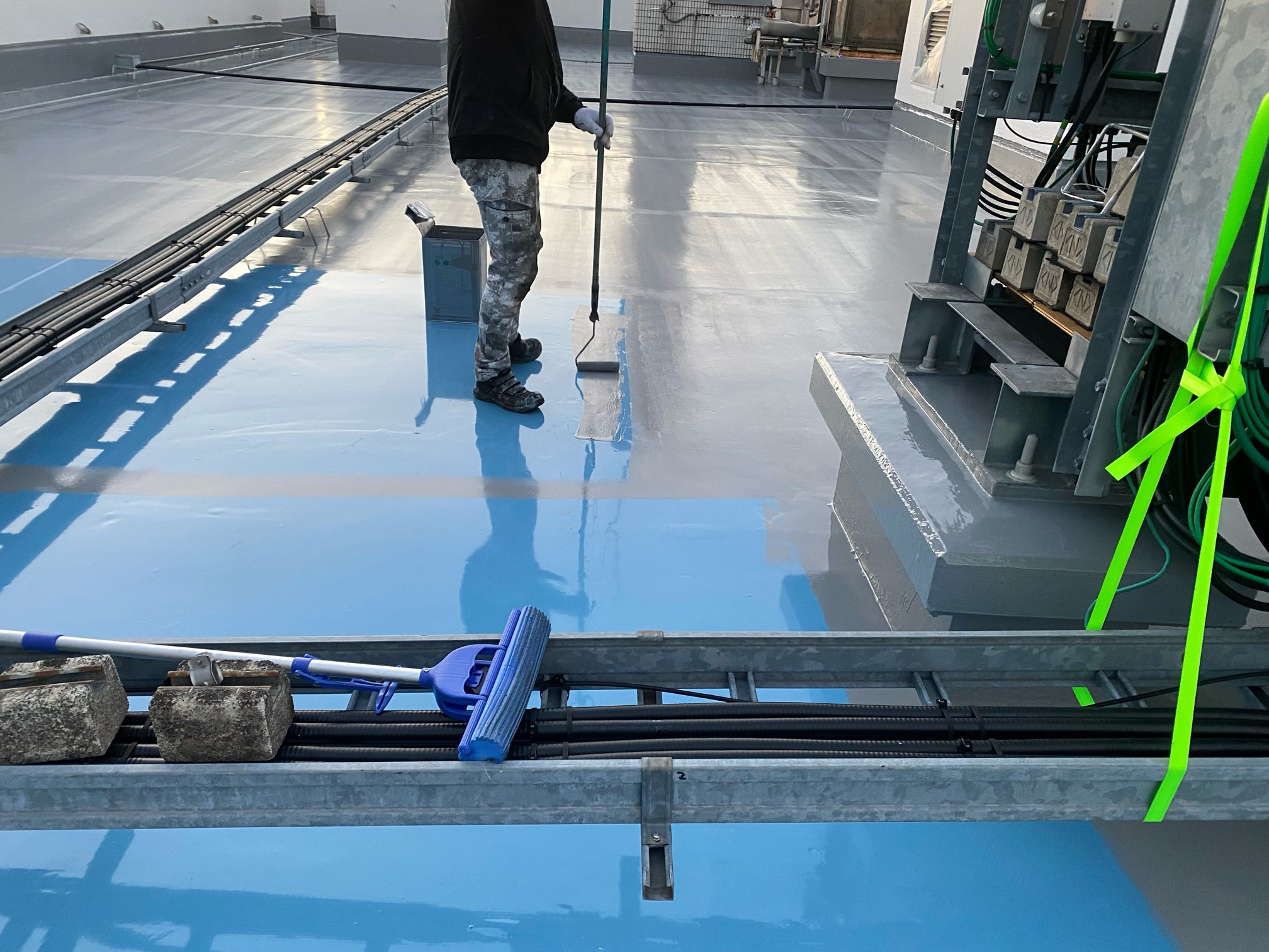 某レース場観覧席　屋上ウレタン防水工事